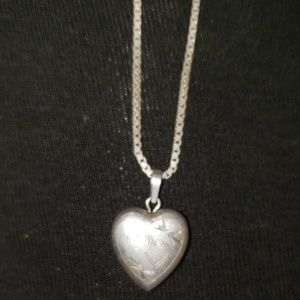 Vintage sterling silver necklace